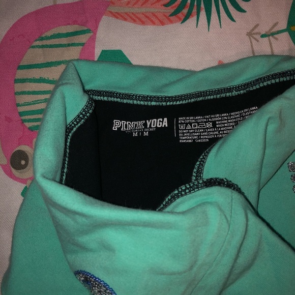 PINK - Picture 3 of 3